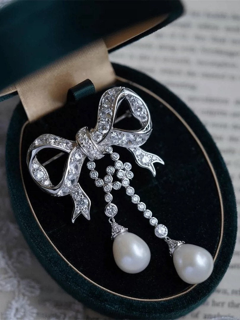 Silver Brooch, Art Deco Brooch, Retro Brooch, Diamond-cz Brooch, Pearl Brooch, Gift for her, Wedding Jewelry, Mother's Day Gift