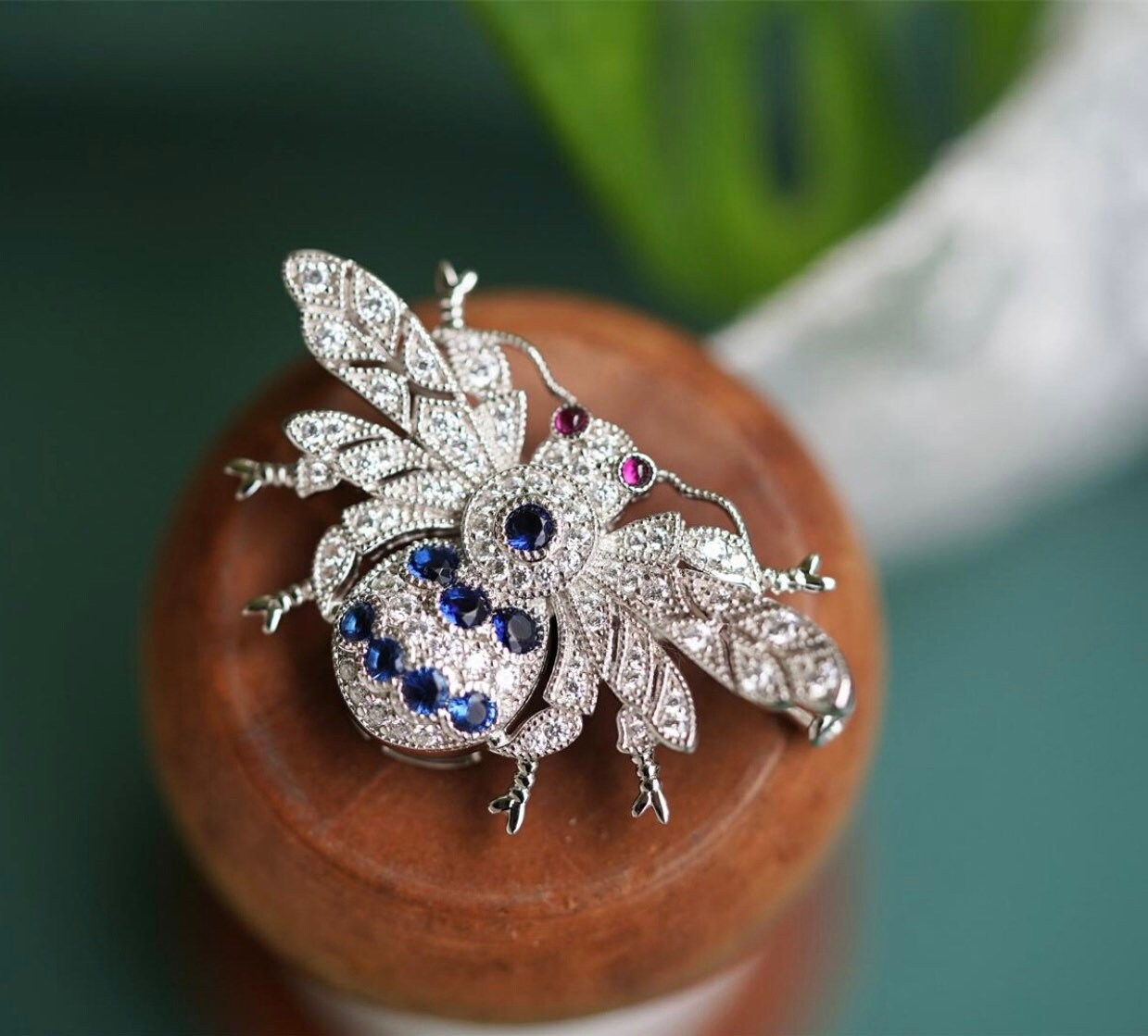 Silver Brooch, Art Deco Brooch, Diamond-cz Brooch, Insect Brooch, Bee Brooch, Gift for her, Gift for him, Mother's Day Gift